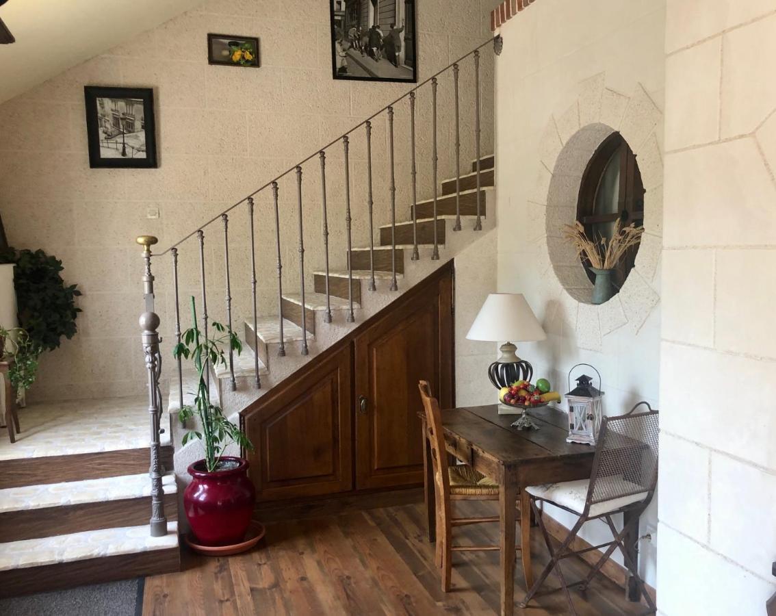 Longere Villariane Naveil Buitenkant foto